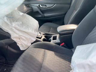 2018 Nissan Rogue SV - Interior Front Seat Image